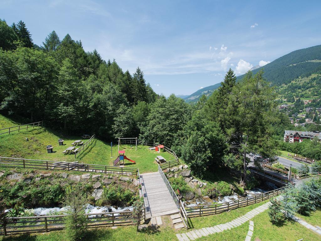 Residence Adamello Resort Ponte Di Legno Εξωτερικό φωτογραφία