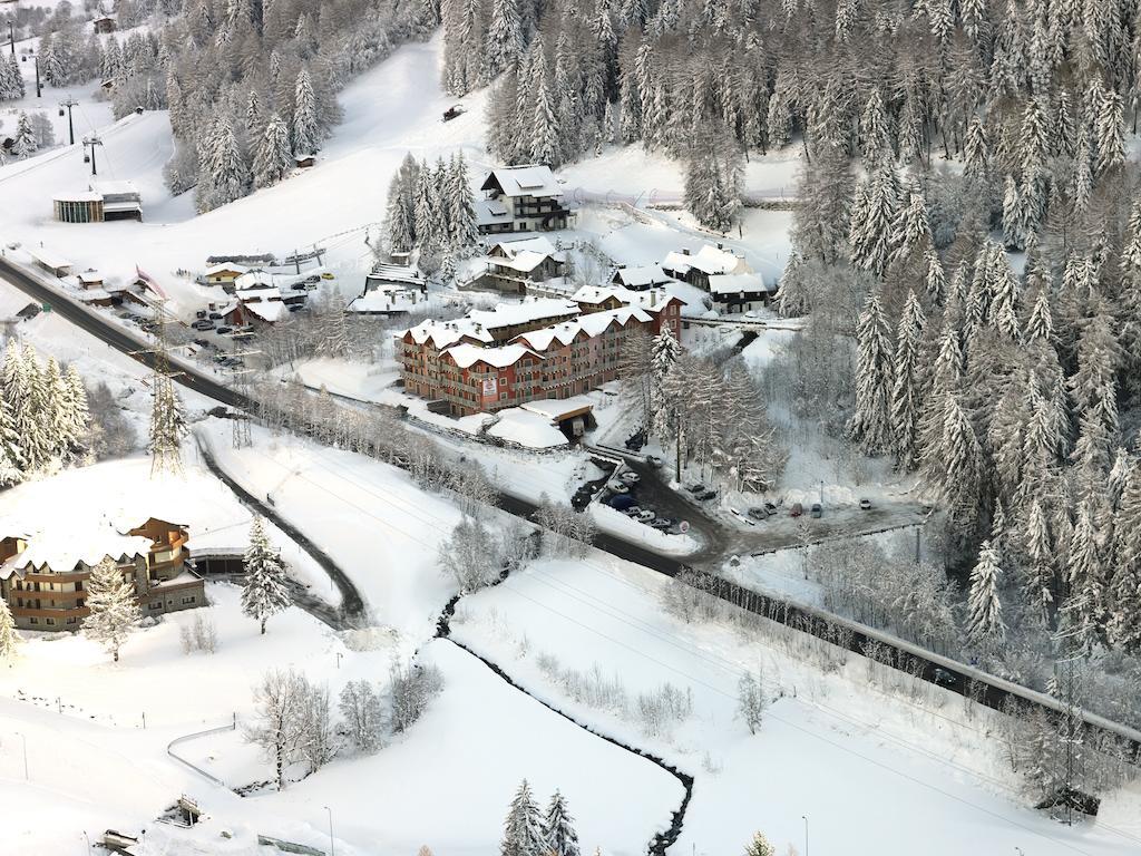 Residence Adamello Resort Ponte Di Legno Εξωτερικό φωτογραφία